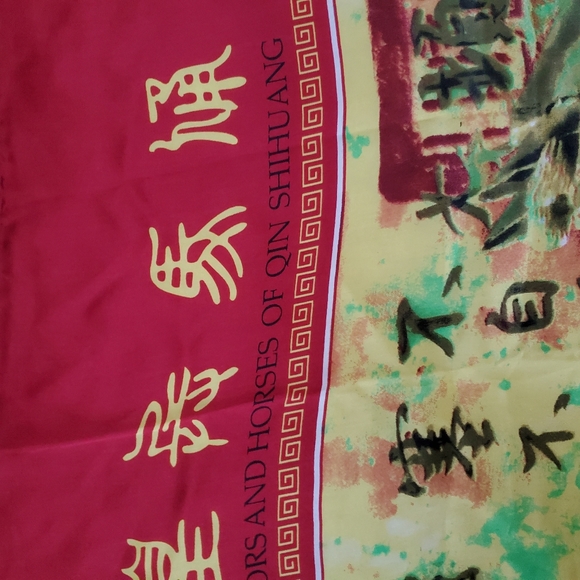 Rare TERRA COTTA WARRIORS and Horses Extra Large Square Mulberry Silk Sc… - Picture 7 of 9